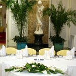 Флористическое оформление свадьбы в зимнем саду гостиницы Астория